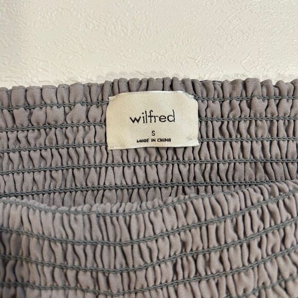 Wilfred Aritzia Sheer Gray Smocked Puff Sleeve Crop Top Size S Romantic Eveningw - Picture 3 of 6